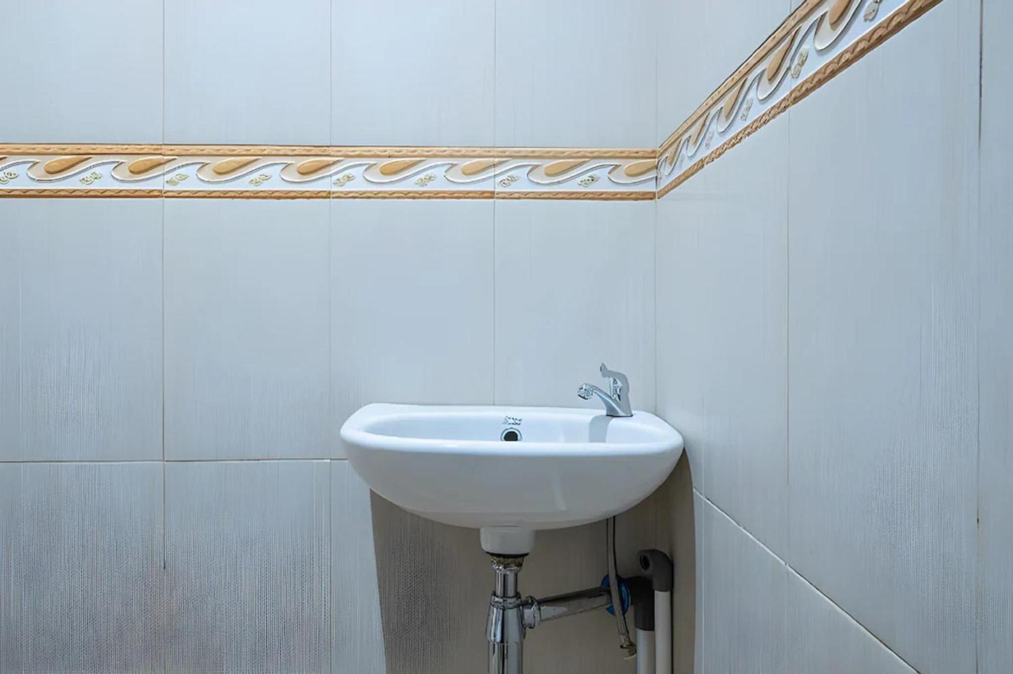 Oyo Collection O 1032 Rahayu Residence Syariah Cirebon Exteriör bild